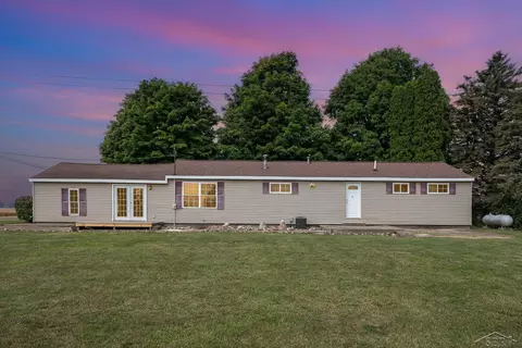 5010 N Pendell, Alma, MI 48801