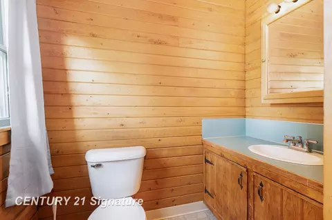 Bath - 1392 Markel, Munger, MI 48747 photo 1 of 2