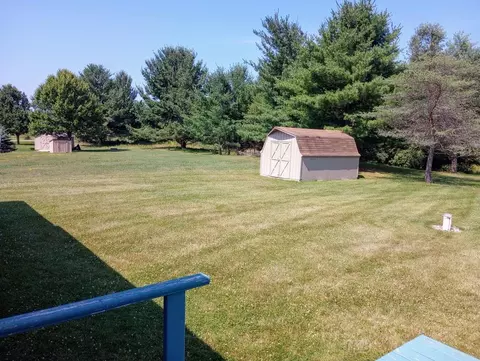 Exterior - 1612 Hampton, Gladwin, MI 48624 photo 6 of 8
