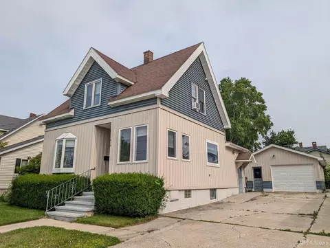 614 Manistique, Manistique, MI 49854