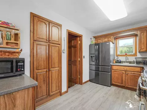 Kitchen - 1934 W Smith, Temperance, MI 48182 photo 1 of 4