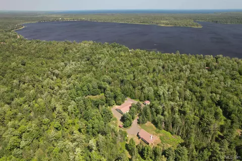 51683 Paradise, Lake Linden, MI 49945
