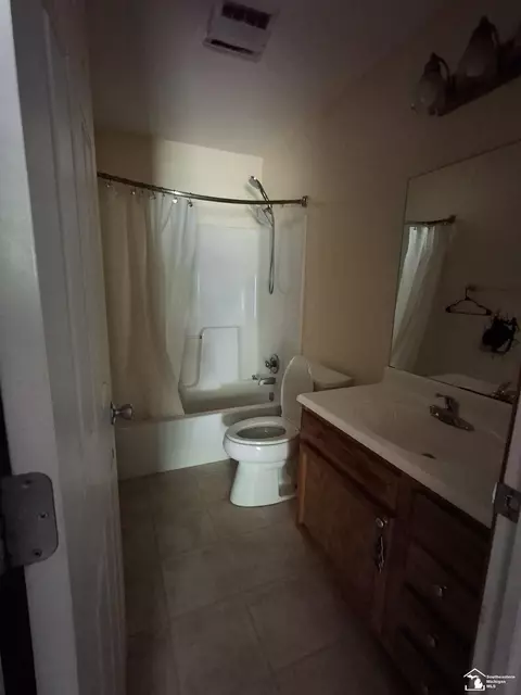 Bath - 3017 3rd, Monroe, MI 48162 photo 1 of 1