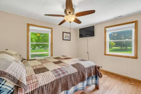 Bedroom - 4042 State, Carsonville, MI 48419 photo 1 of 4