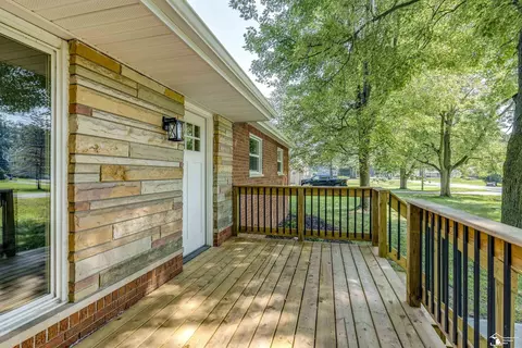 7100 Maplewood, Temperance, MI 48182 photo 11