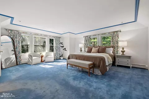 Bedroom - 39 Harbor Hl, Grosse Pointe Farms, MI 48236 photo 3 of 5