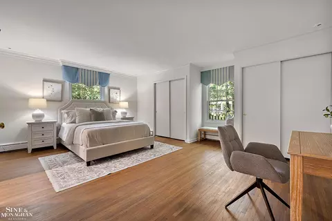 Bedroom - 39 Harbor Hl, Grosse Pointe Farms, MI 48236 photo 1 of 5