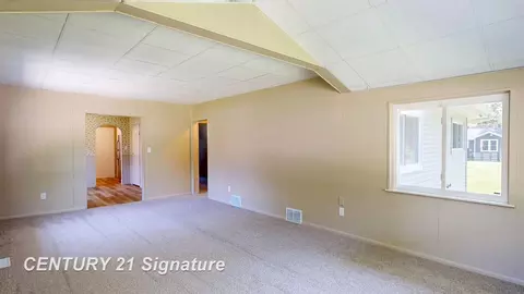 460 Oak, Mount Morris, MI 48458 photo 3