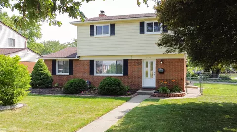 8799 Lozen, Sterling Heights, MI 48313