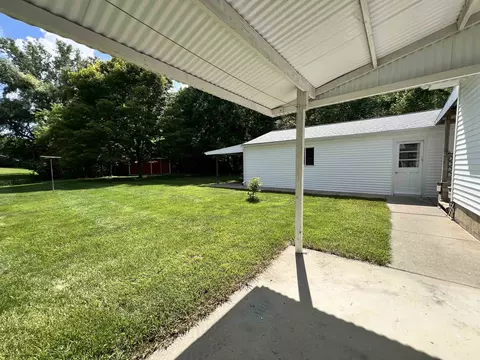 11402 E Potter, Davison, MI 48423 photo 28