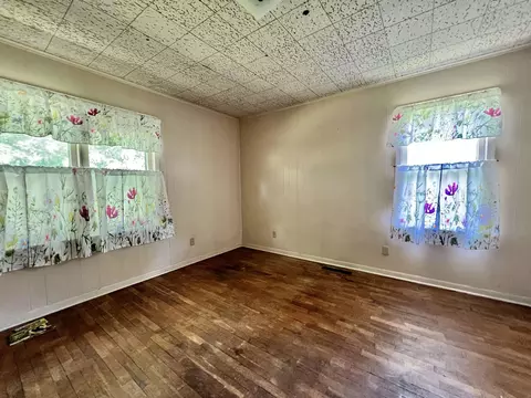 11402 E Potter, Davison, MI 48423 photo 12
