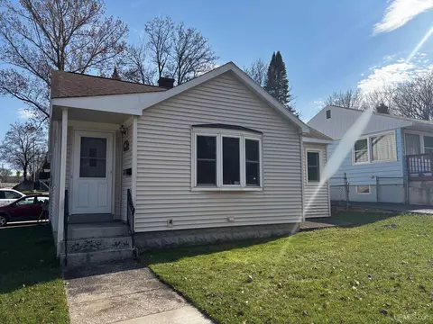 401 Blemhuber, Marquette, MI 49855