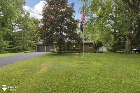 801 Tyrrell, Bancroft, MI 48414 photo 3
