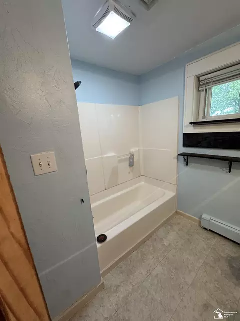 3422 Bluebush, Monroe, MI 48162 photo 10