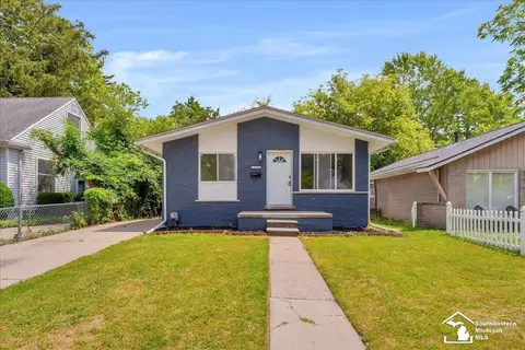 28722 Everett, Southfield, MI 48076