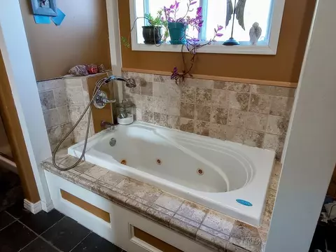 Bath - 8226 Red Pne, Harrison, MI 48625 photo 4 of 7