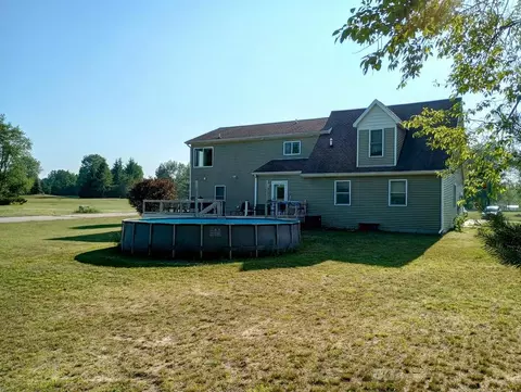Exterior - 8226 Red Pne, Harrison, MI 48625 photo 8 of 15