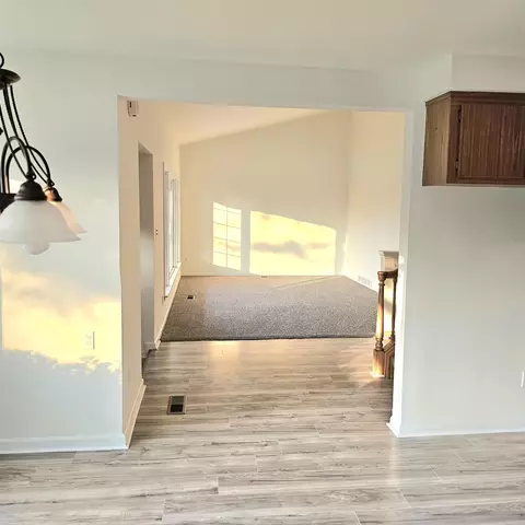 Living - 17814 Rainbow, Fraser, MI 48026 photo 2 of 4