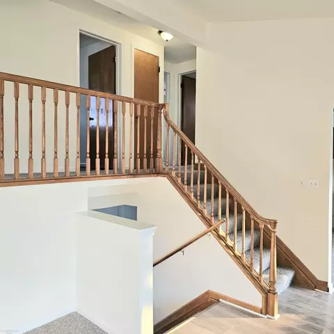 Entry Way - 17814 Rainbow, Fraser, MI 48026 photo 2 of 2