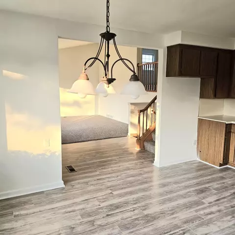 Dining - 17814 Rainbow, Fraser, MI 48026 photo 1 of 1