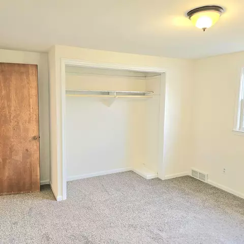Bedroom - 17814 Rainbow, Fraser, MI 48026 photo 6 of 6