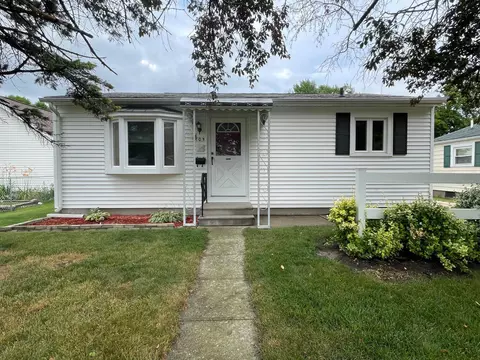 805 Taylor, Bay City, MI 48708
