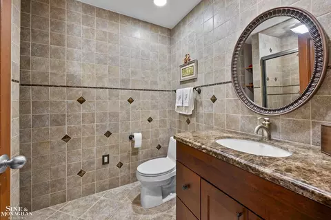 Bath - 404 Linkside, Saint Clair, MI 48079 photo 4 of 9