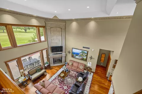 Living - 404 Linkside, Saint Clair, MI 48079 photo 7 of 8
