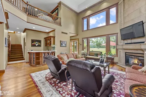 Living - 404 Linkside, Saint Clair, MI 48079 photo 4 of 8