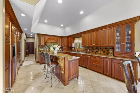 Kitchen - 404 Linkside, Saint Clair, MI 48079 photo 2 of 7