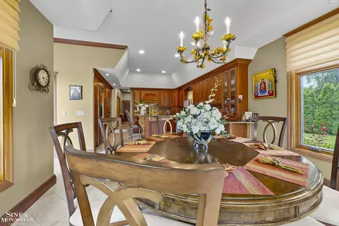 Dining - 404 Linkside, Saint Clair, MI 48079 photo 5 of 6