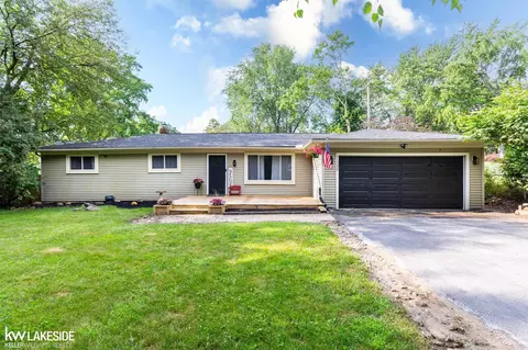 11395 Big Lk, Davisburg, MI 48350