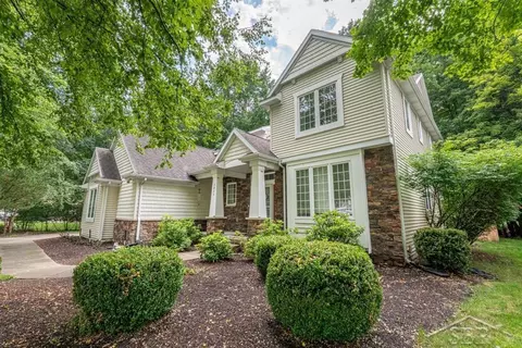 3803 Aspen, Midland, MI 48642