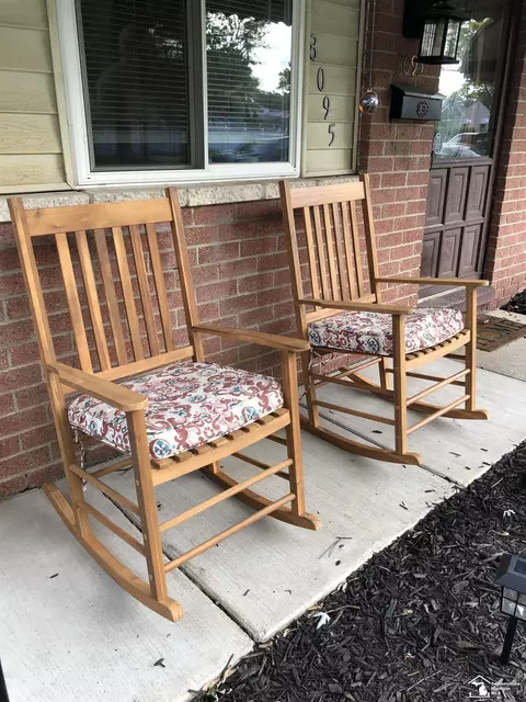 Exterior - 8095 Oak, Taylor, MI 48180 photo 1 of 4
