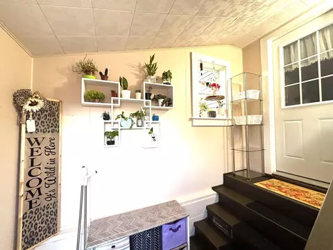 Entry Way - 9260 Busch, Birch Run, MI 48415 photo 2 of 4