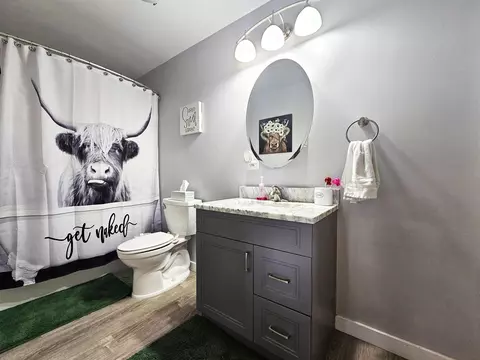 Bath - 9260 Busch, Birch Run, MI 48415 photo 2 of 4