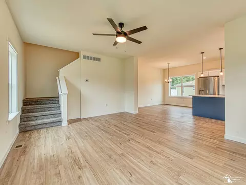 Living - 15604 Pine, Monroe, MI 48161 photo 1 of 4