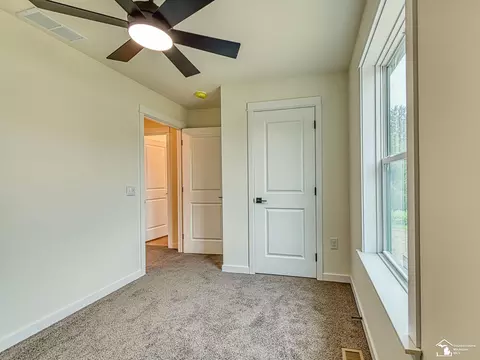 Bedroom - 15604 Pine, Monroe, MI 48161 photo 2 of 10