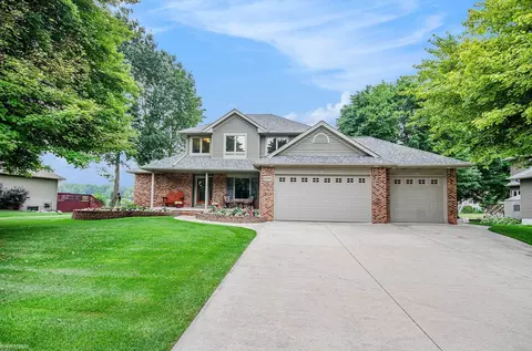 5661 N N Lk, Kimball, MI 48074