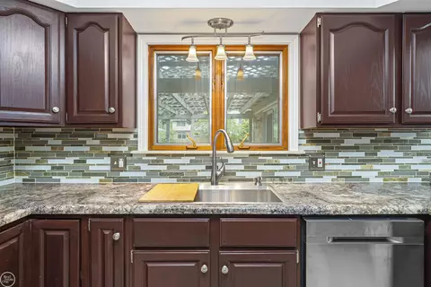 Kitchen - 23209 Harrellson, Macomb, MI 48042 photo 3 of 5
