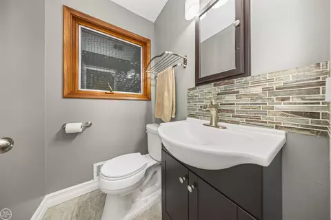 Bath - 23209 Harrellson, Macomb, MI 48042 photo 1 of 2