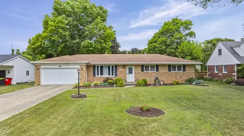 23209 Harrellson, Macomb, MI 48042