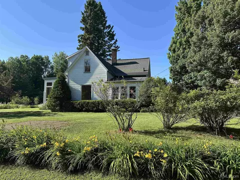140 Flodin, Gwinn, MI 49841