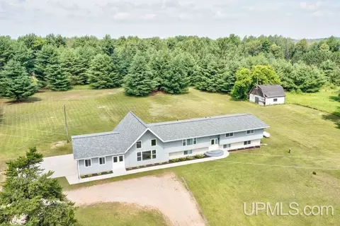 n3831 County Road 577, Wallace, MI 49893