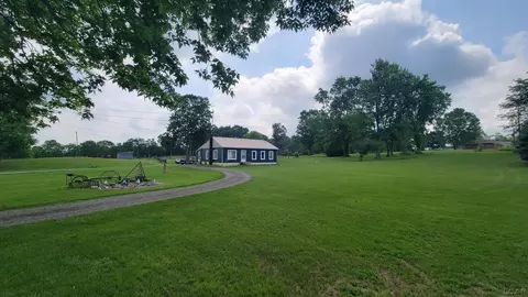 3219 Breckel, Adrian, MI 49221