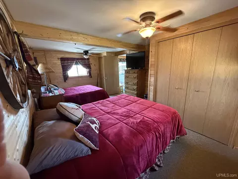 Bedroom - 2597 Co Rd Ggt, Ishpeming, MI 49849 photo 3 of 5
