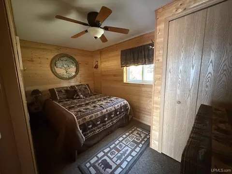 Bedroom - 2597 Co Rd Ggt, Ishpeming, MI 49849 photo 4 of 5