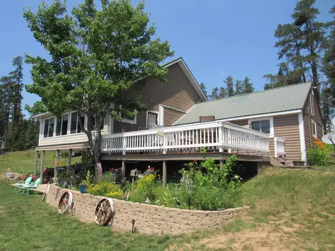 Exterior - 2597 Co Rd Ggt, Ishpeming, MI 49849 photo 3 of 27