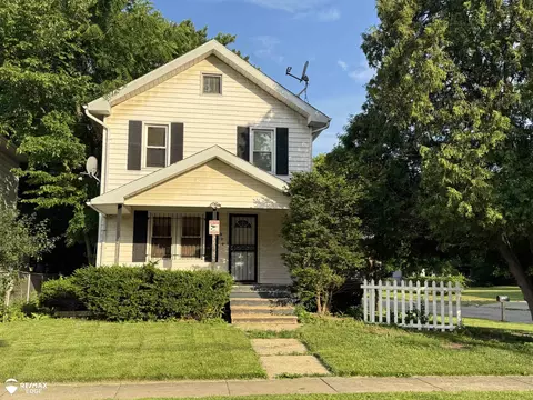 870 Tacken, Flint, MI 48532