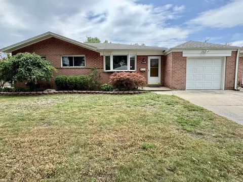 22200 Stephens, Saint Clair Shores, MI 48080